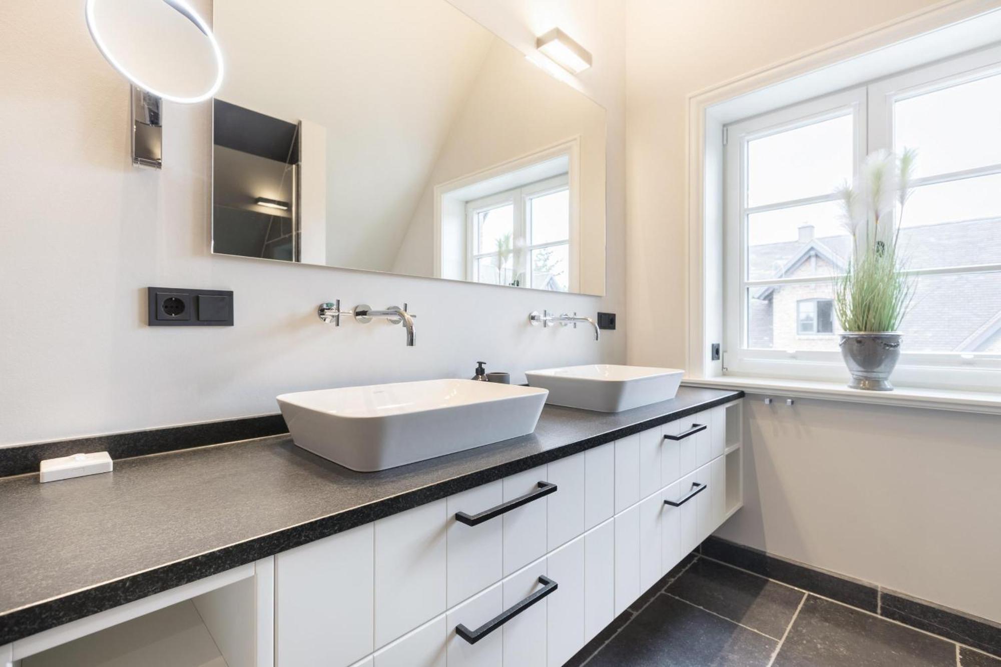 Ferienhaus Finoah - Leben, Luxus, Leichtigkeit Hinter Der Duene In Westerland Sylt Extérieur photo